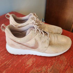 Pink Shimmering Nike shoes size 7